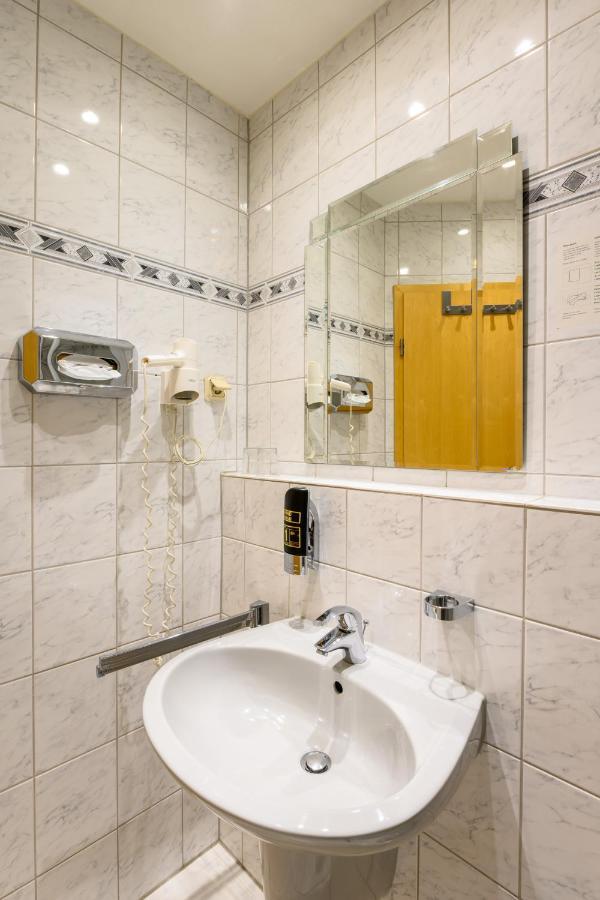 Hotel Glockengasse Koln Bagian luar foto