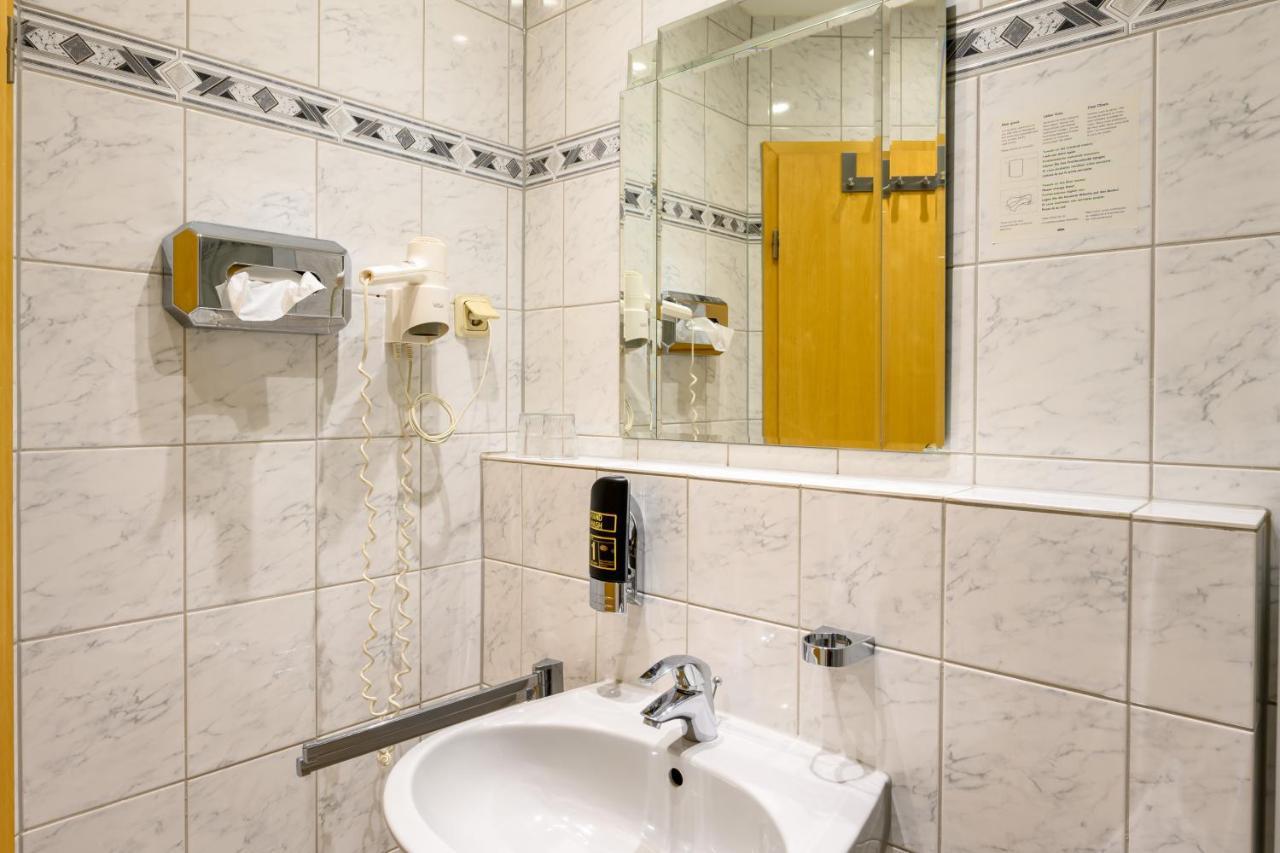Hotel Glockengasse Koln Bagian luar foto